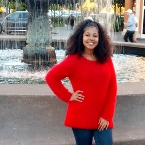 Meet your Posher, Makayla